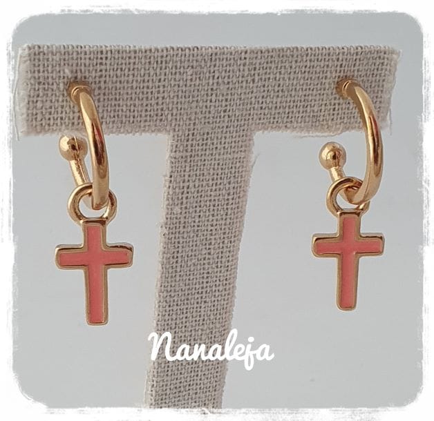Pendientes cruces doradas con lacado coral